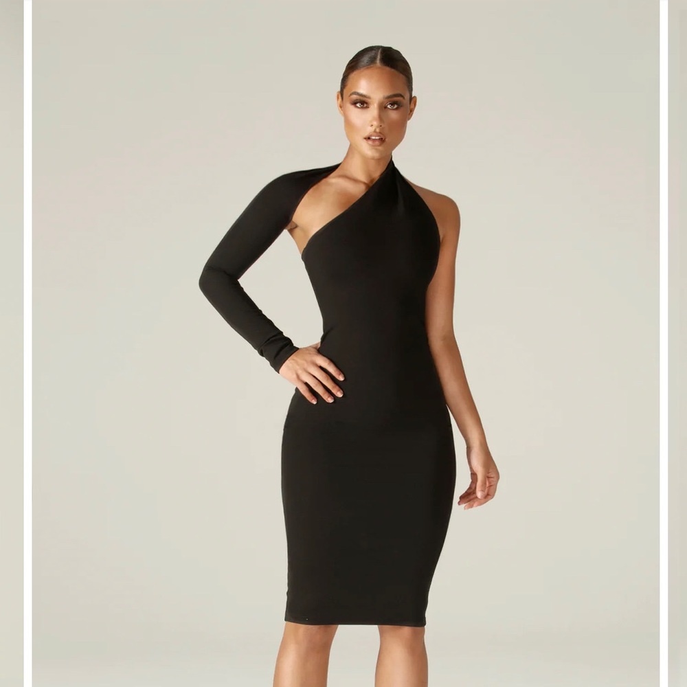 XS DASHA MODERN DRESS (BLACK)